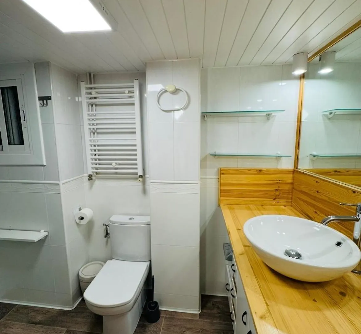 Piso Shic De Playa Fenals Con Terraza Y Piscina Apartman Lloret de Mar Spanyolország